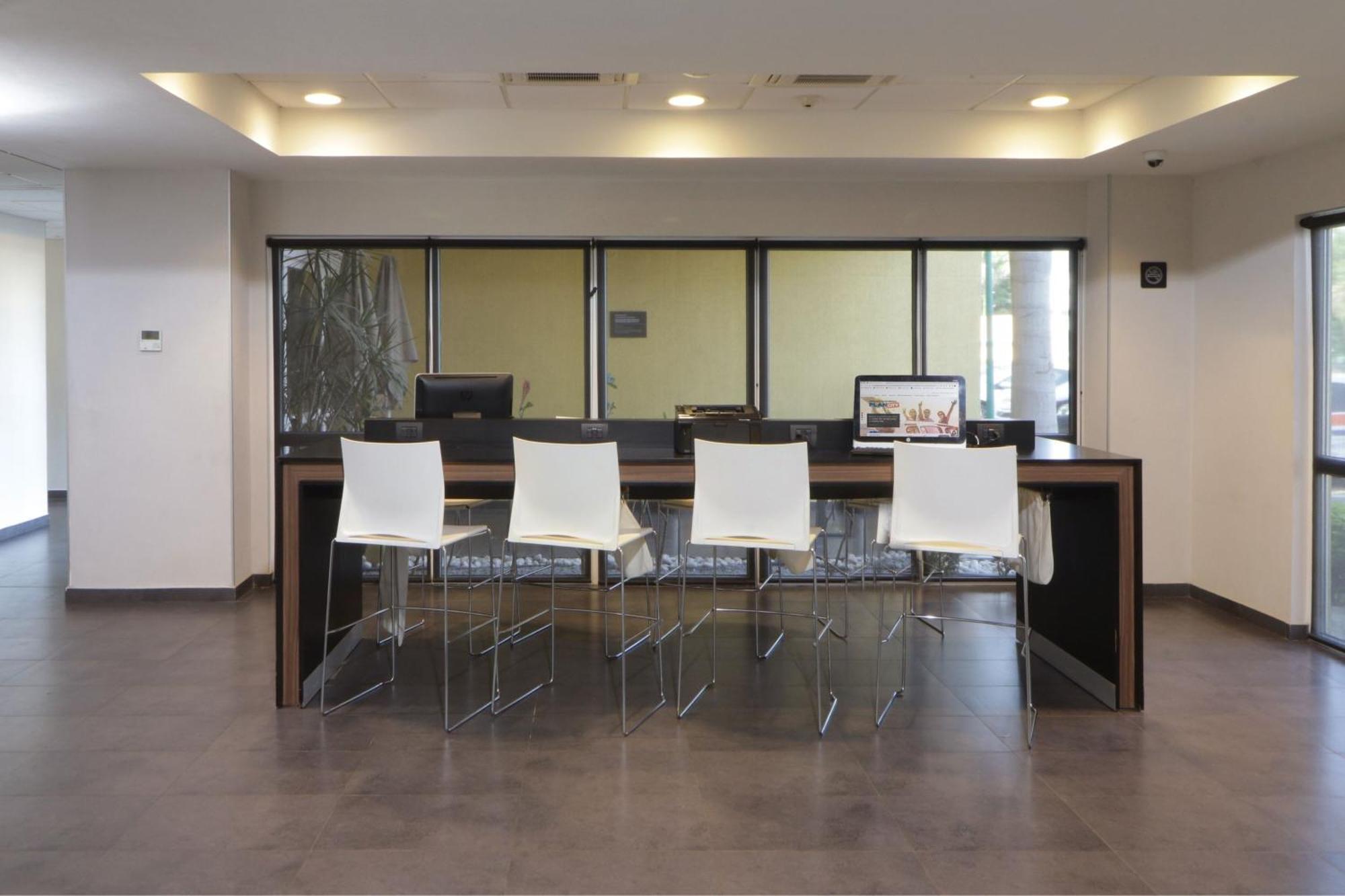 City Express By Marriott Ciudad Victoria Exterior foto